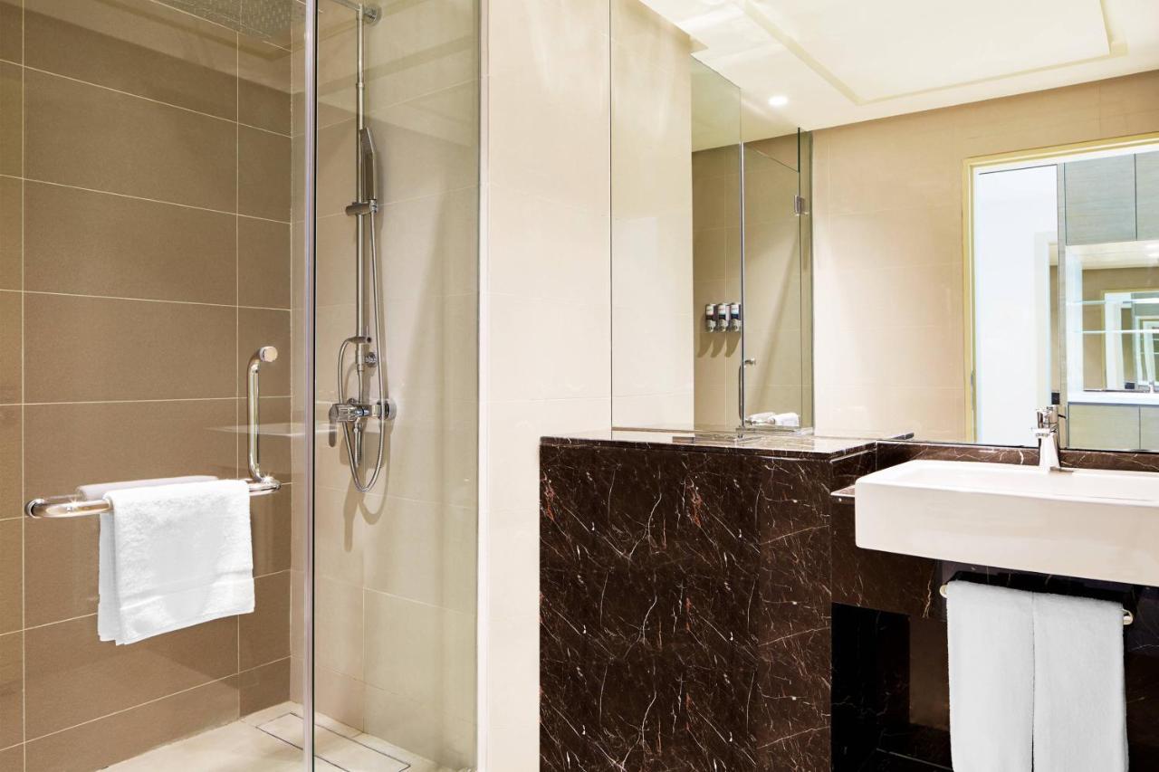 Four Points By Sheraton Puchong Exterior photo