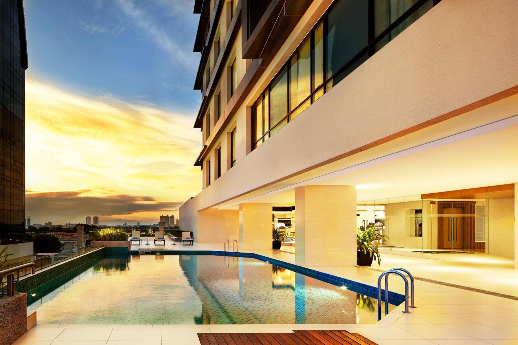 Four Points By Sheraton Puchong Exterior photo