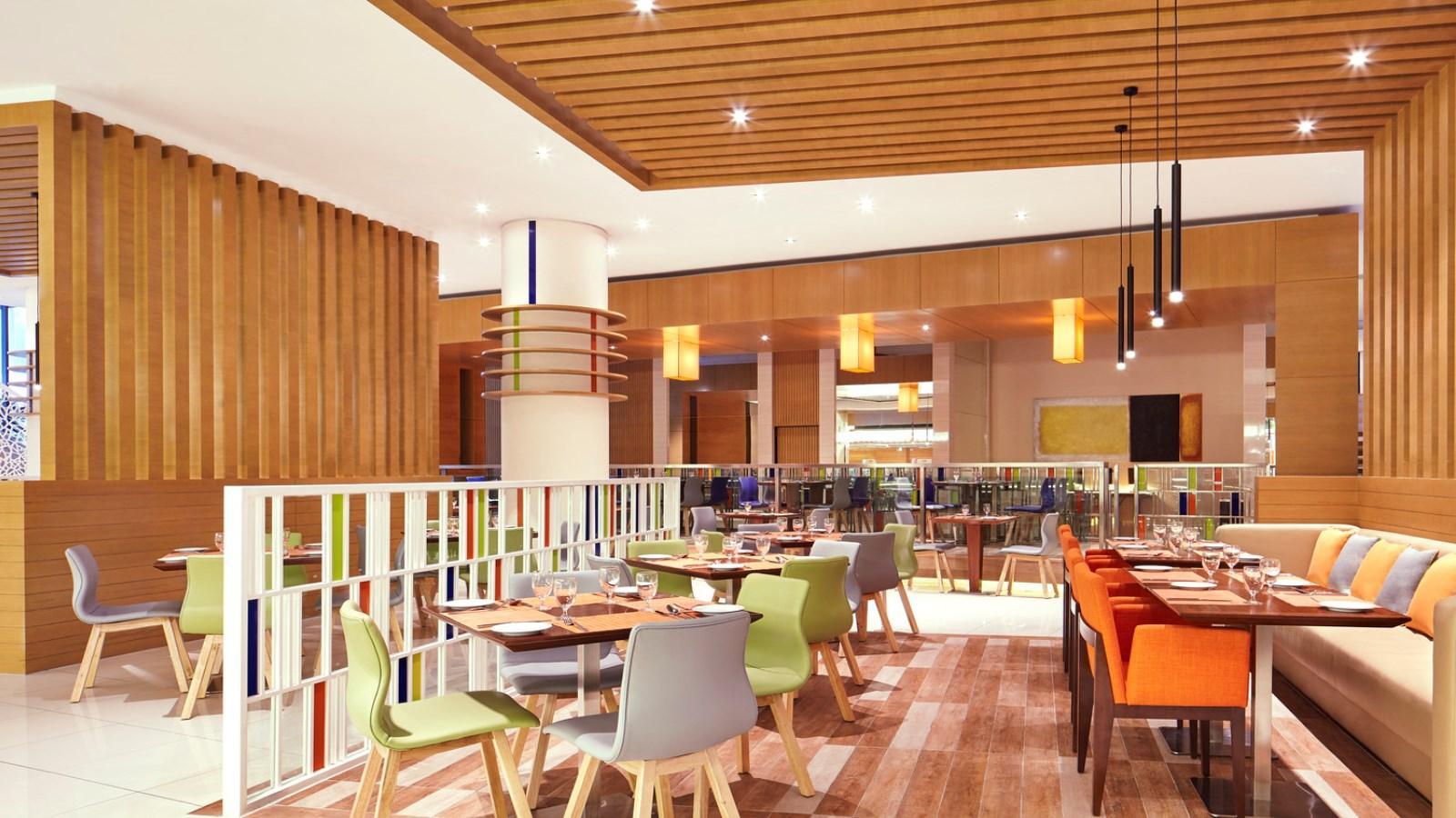 Four Points By Sheraton Puchong Exterior photo